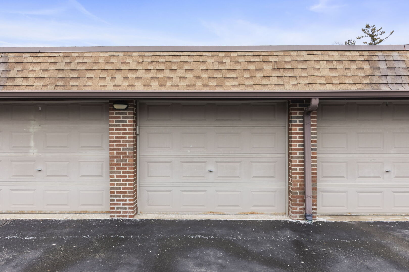 404 Melrose Avenue Unit: 103