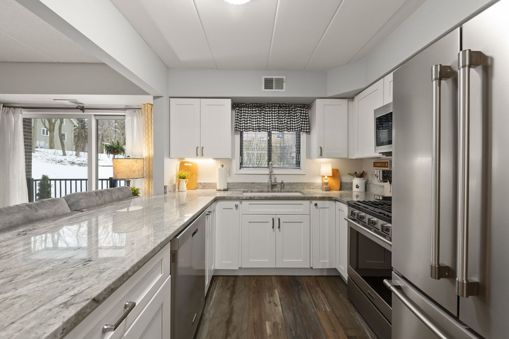 404 Melrose Avenue Unit: 103