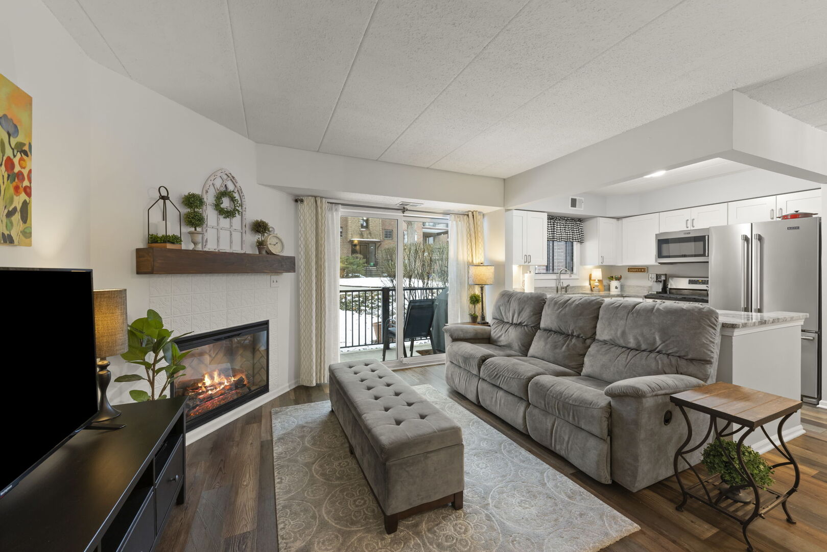 404 Melrose Avenue Unit: 103