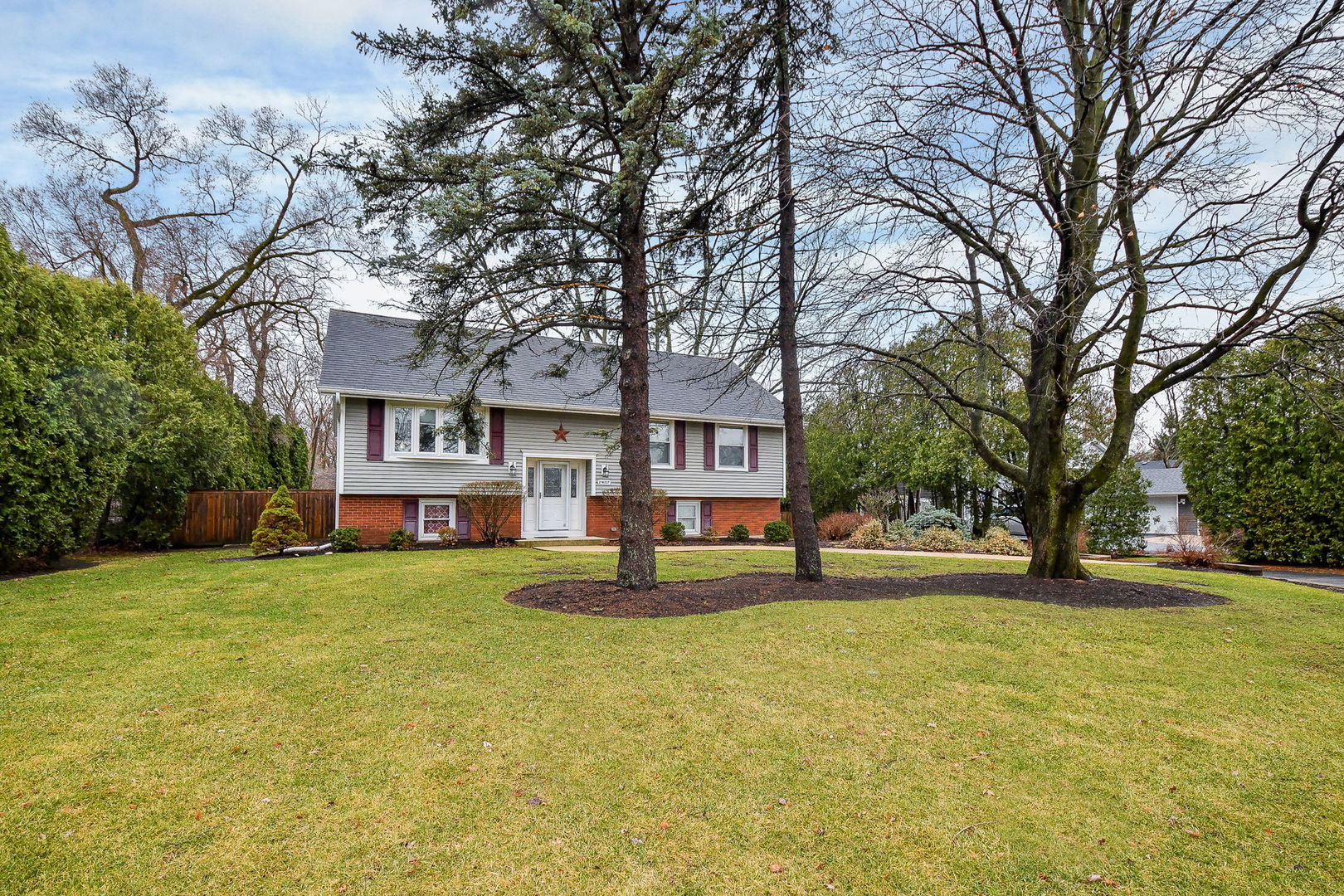 26W237 Parkway Drive