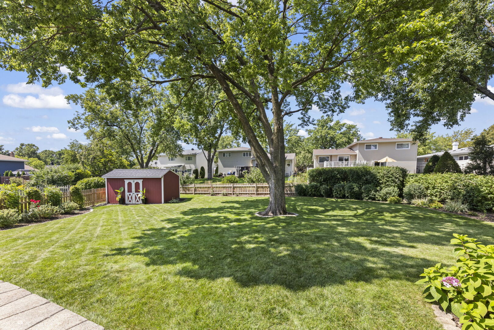 1350 S Rebecca Road