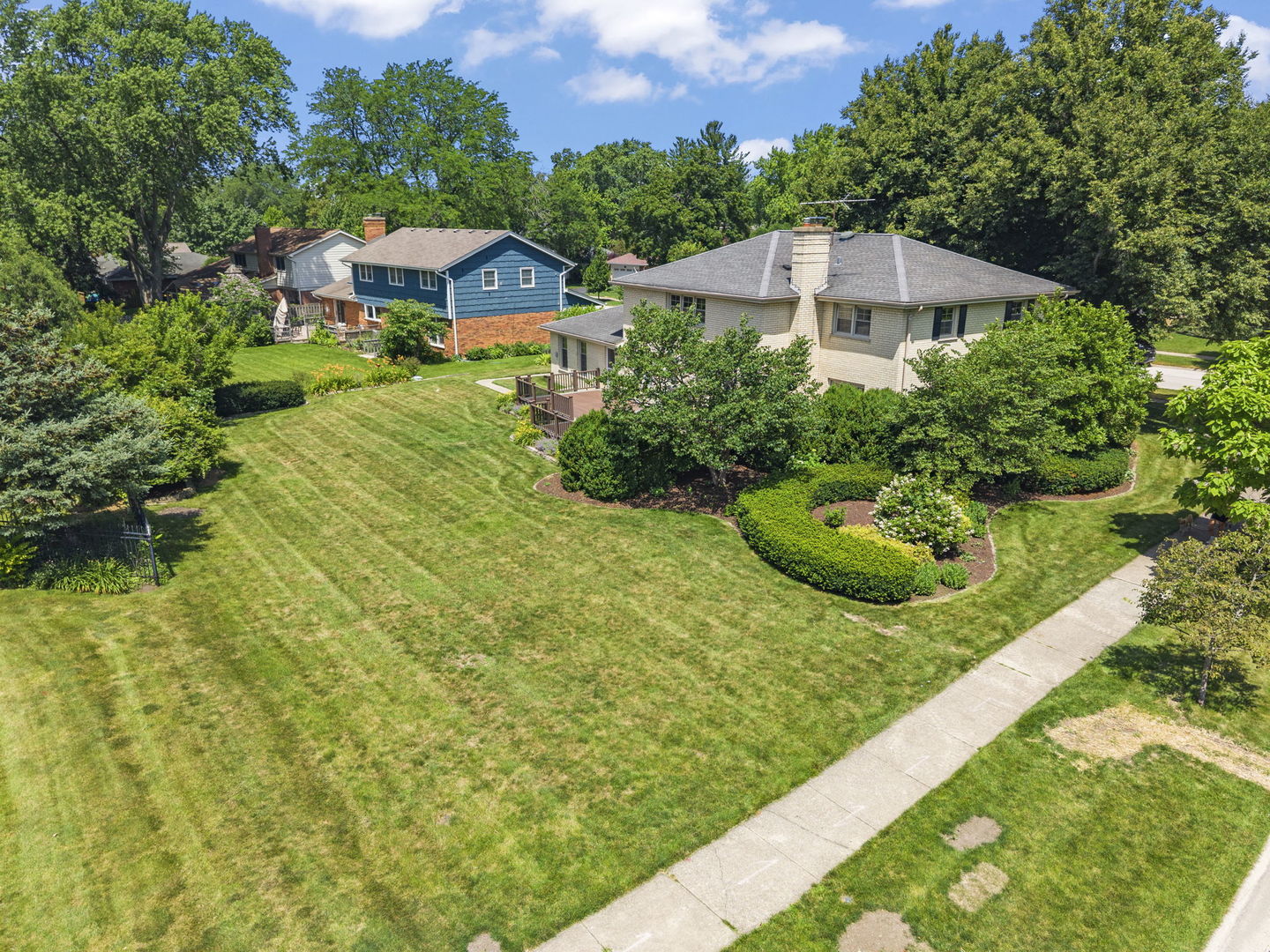160 E Thompson Drive
