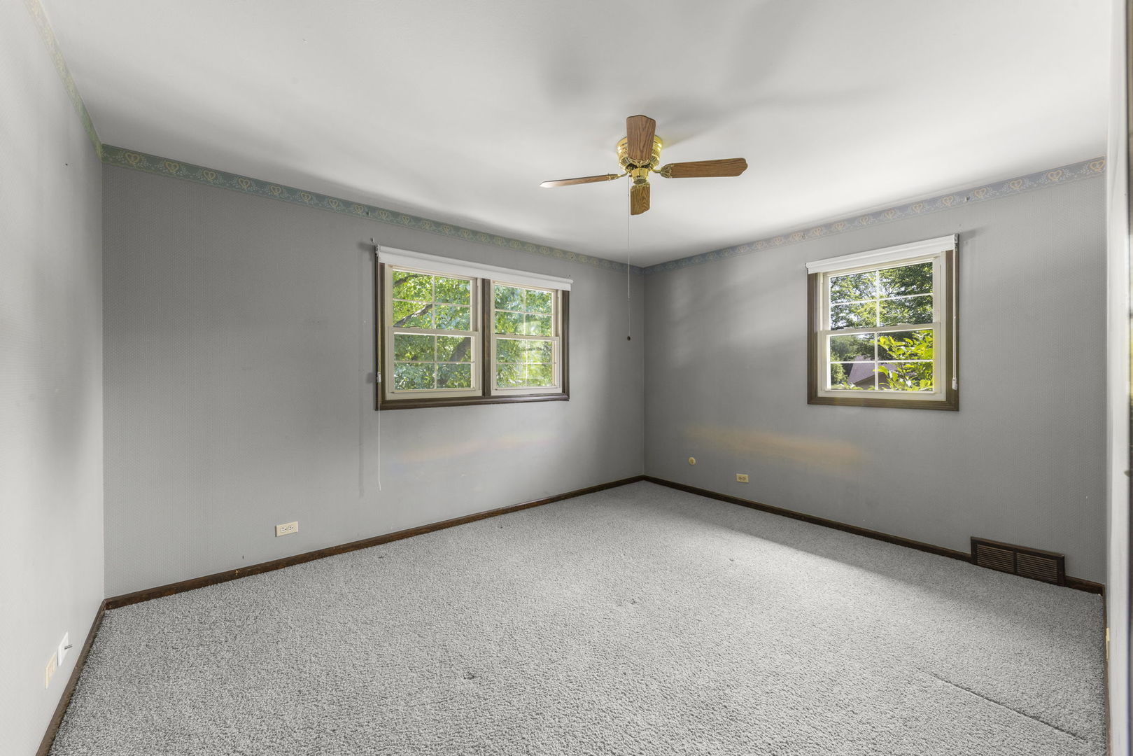 160 E Thompson Drive