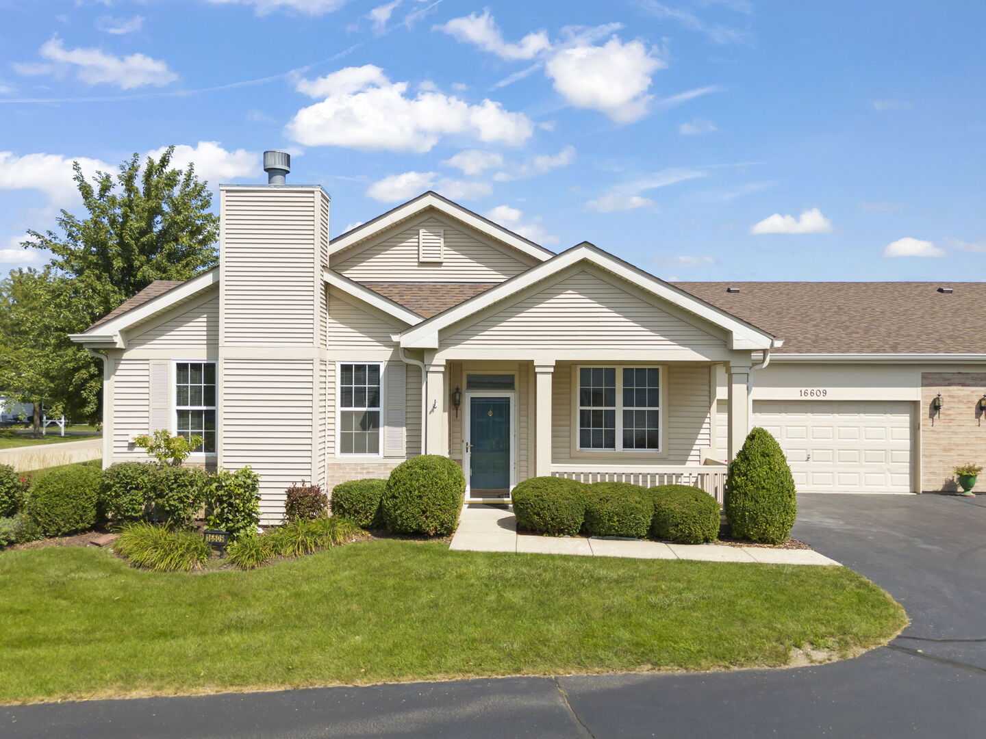 16609 Buckner Pond Way