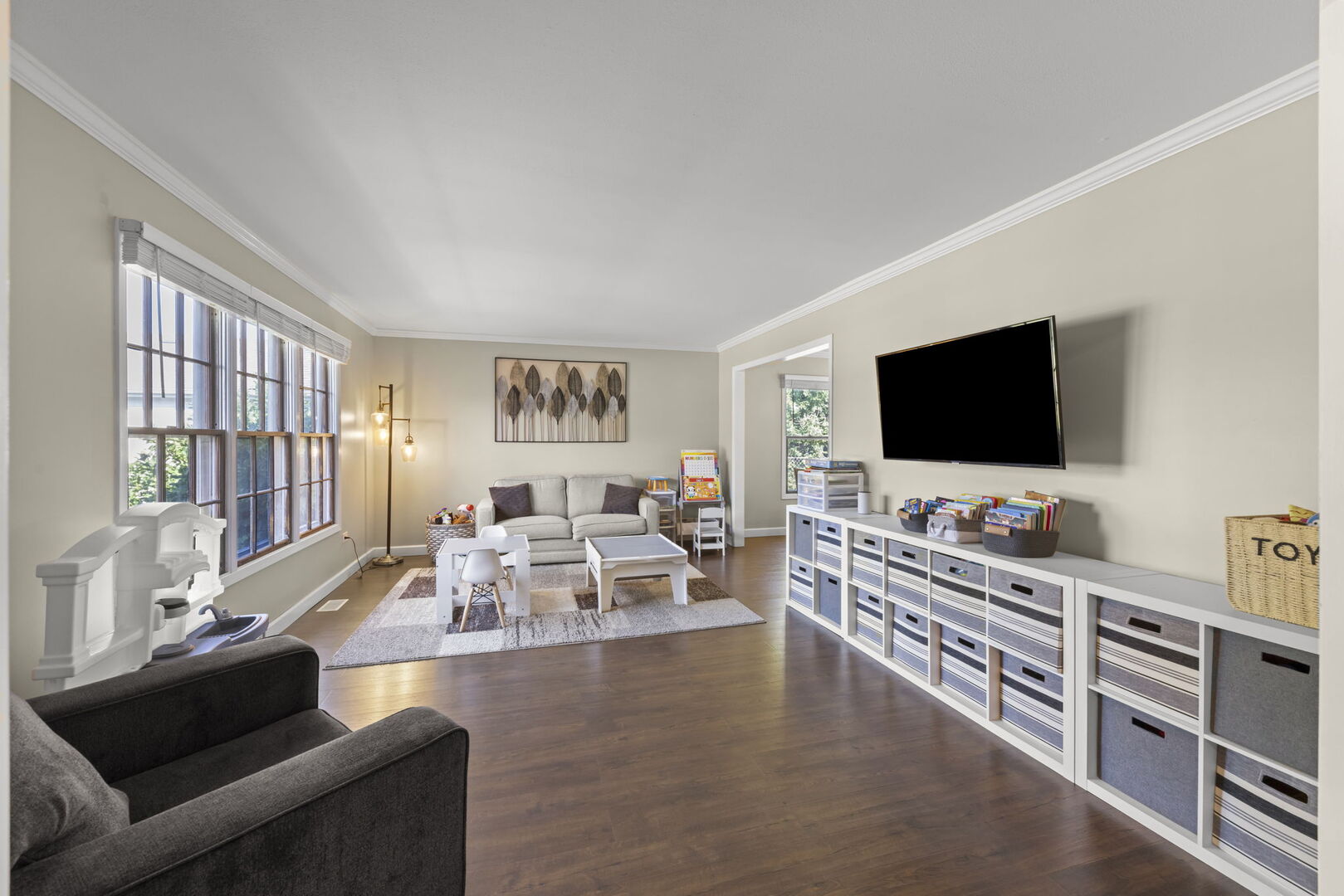 2323 Richmond Drive