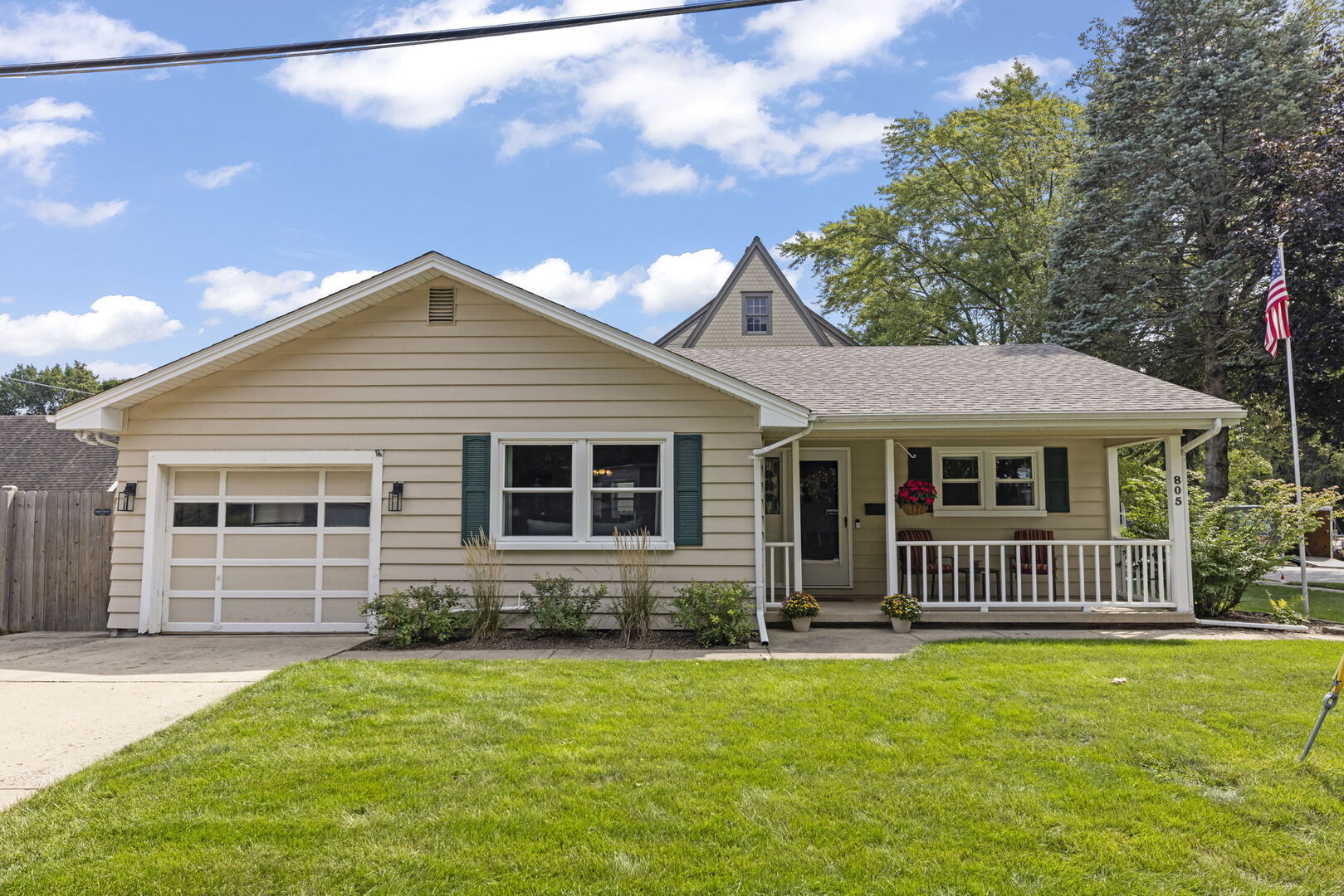 805 Walnut Avenue