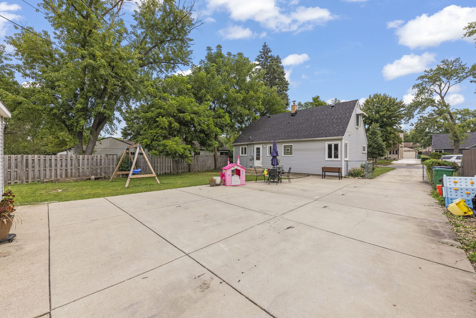 440 N Craig Place