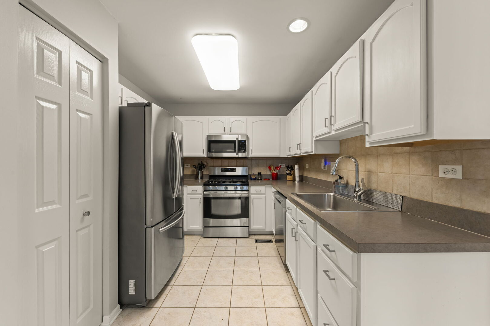 2280 Foxmoor Lane Unit: 5201