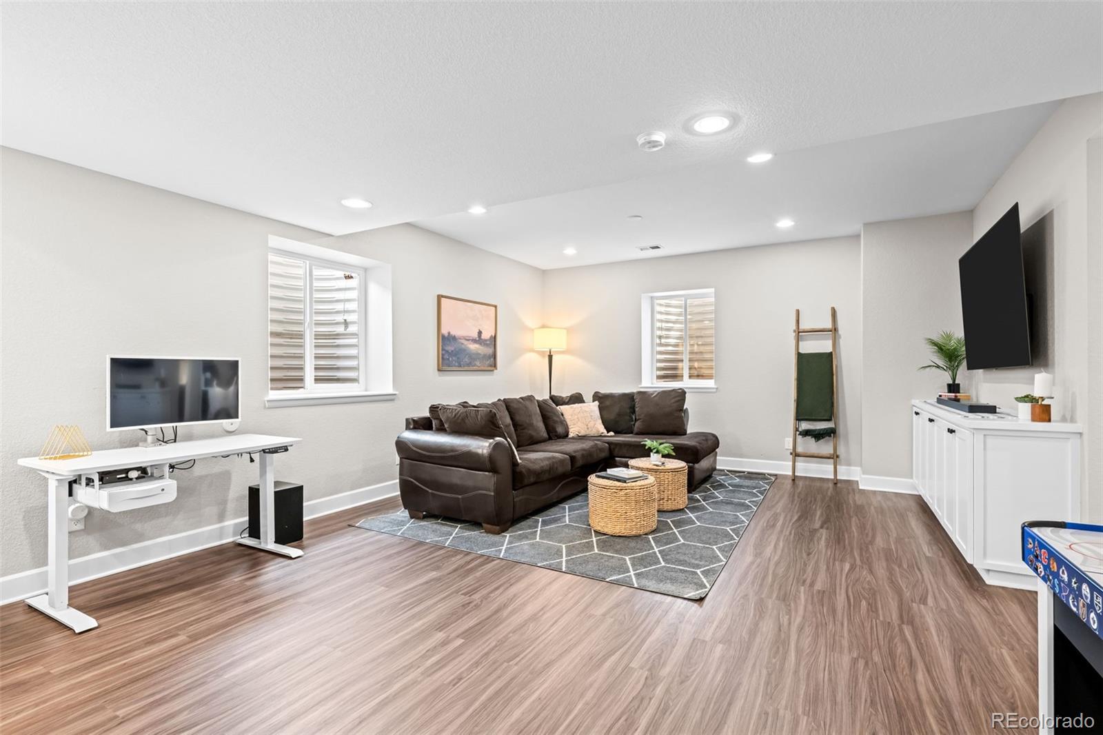 10680 Worthington Circle