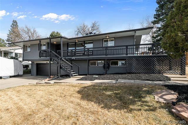 8104 Turnpike Drive
