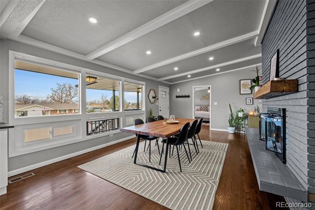 8104 Turnpike Drive