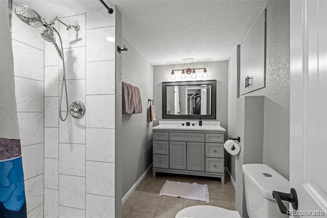 8104 Turnpike Drive