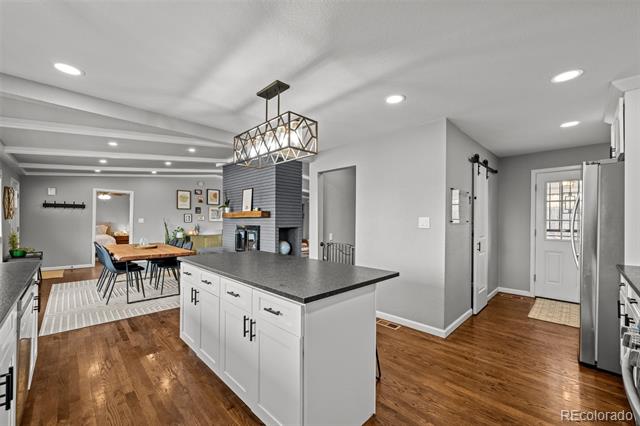 8104 Turnpike Drive
