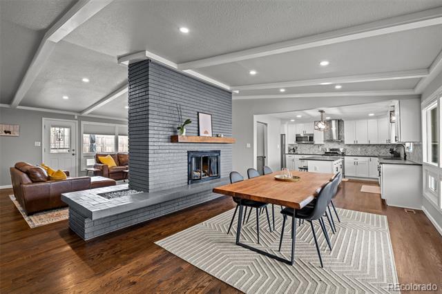 8104 Turnpike Drive