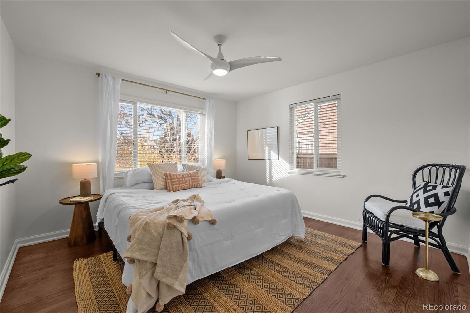 2842 N Glencoe Street