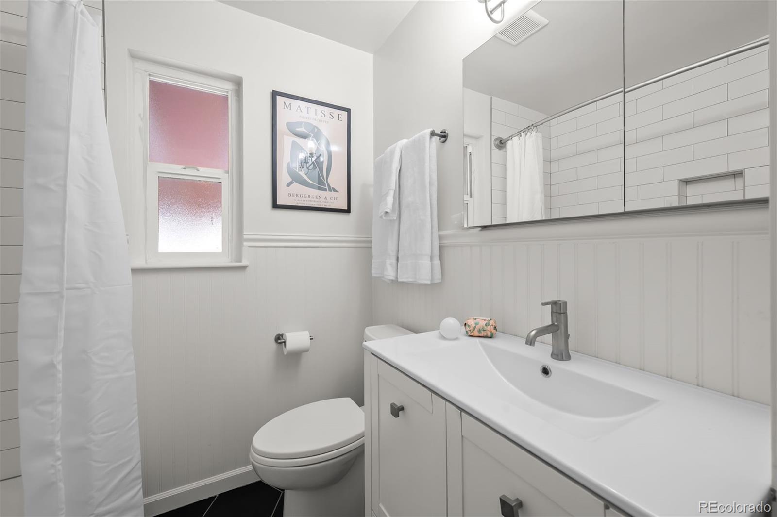 2842 N Glencoe Street