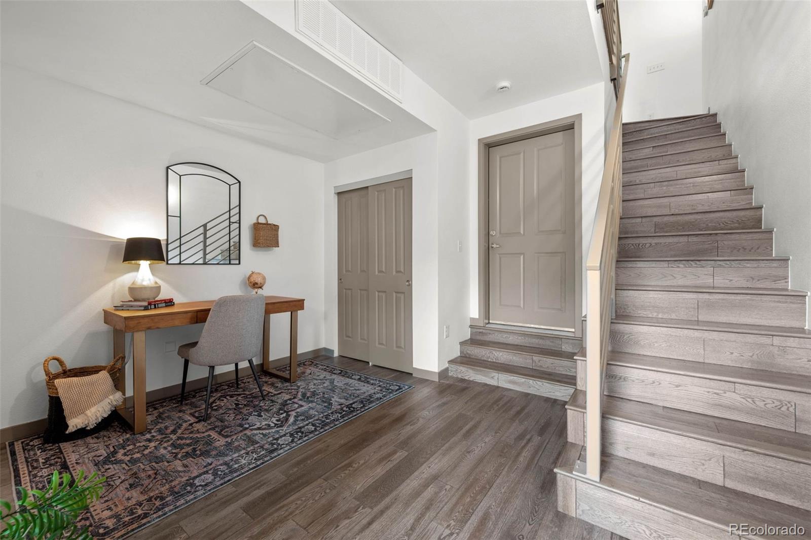 2200 Tremont Place Unit: 5