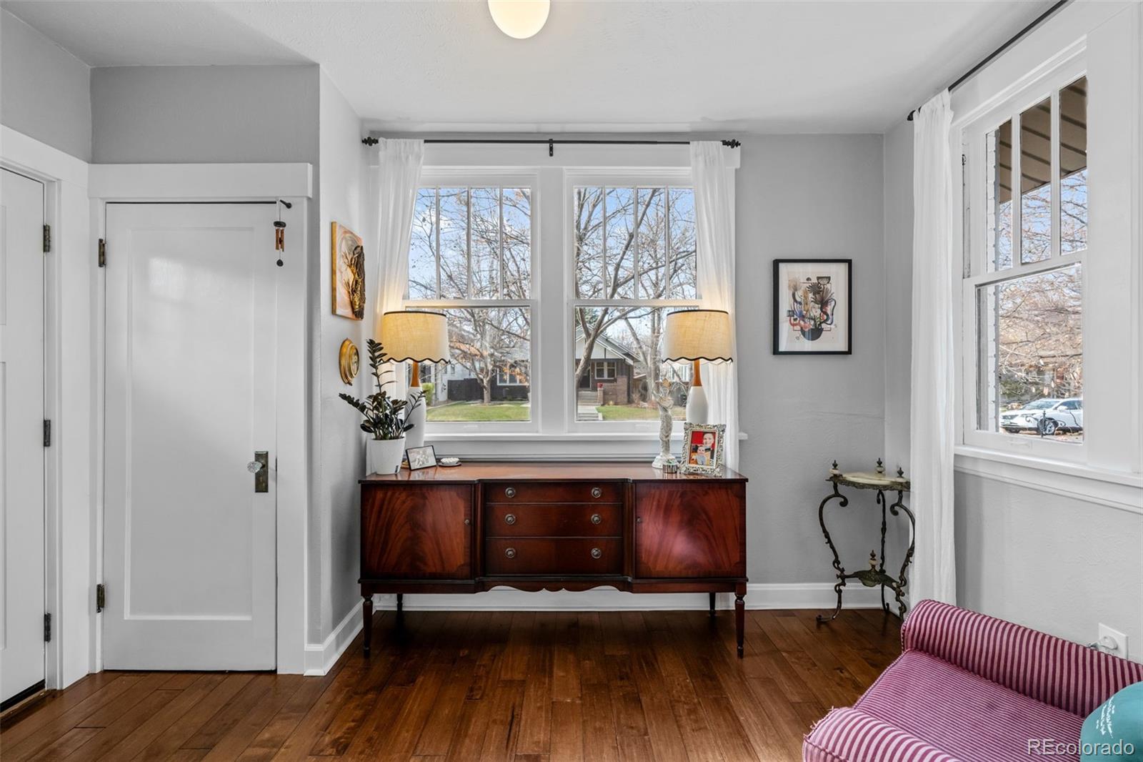 2620 Bellaire Street