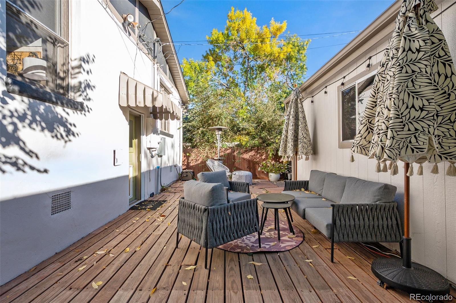 2620 Bellaire Street