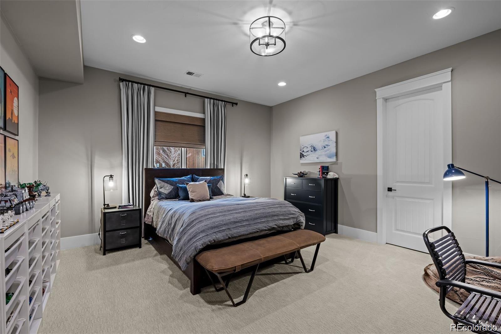 7912 Raphael Lane
