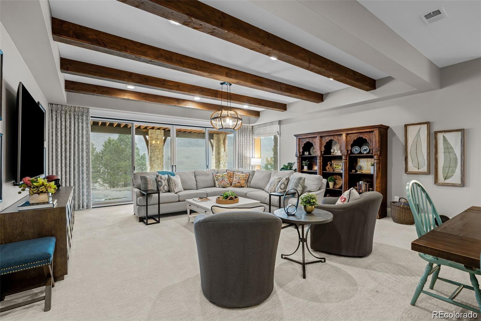 7912 Raphael Lane