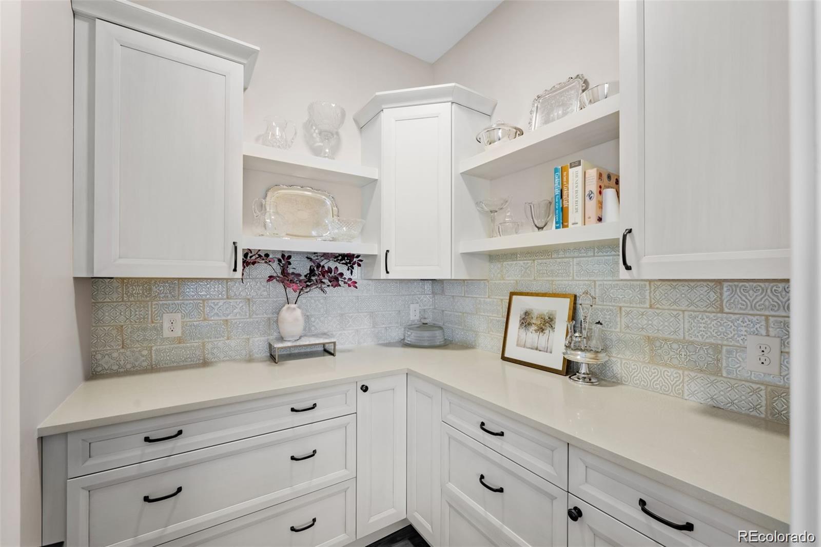 7912 Raphael Lane