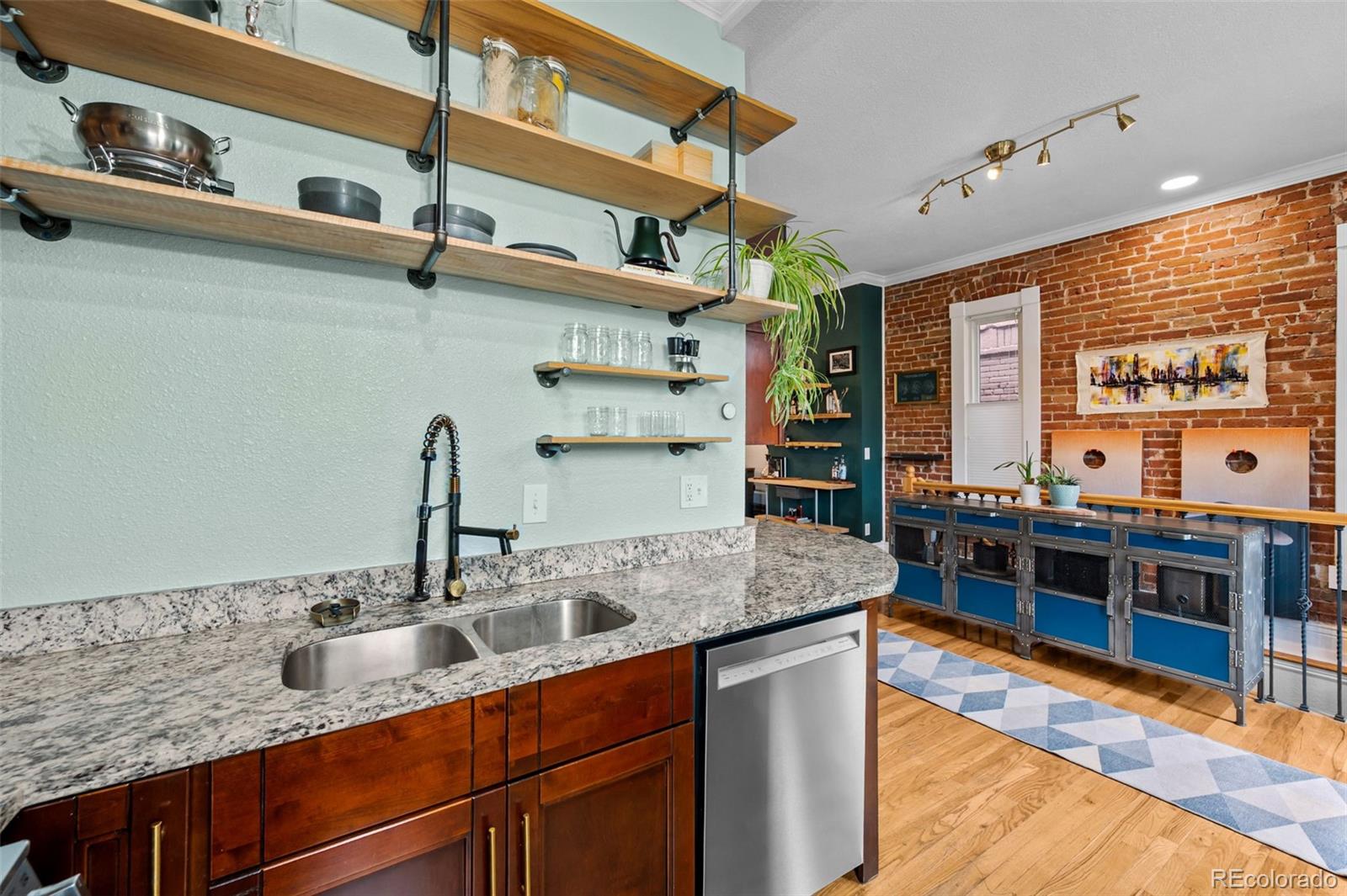 2535 California Street