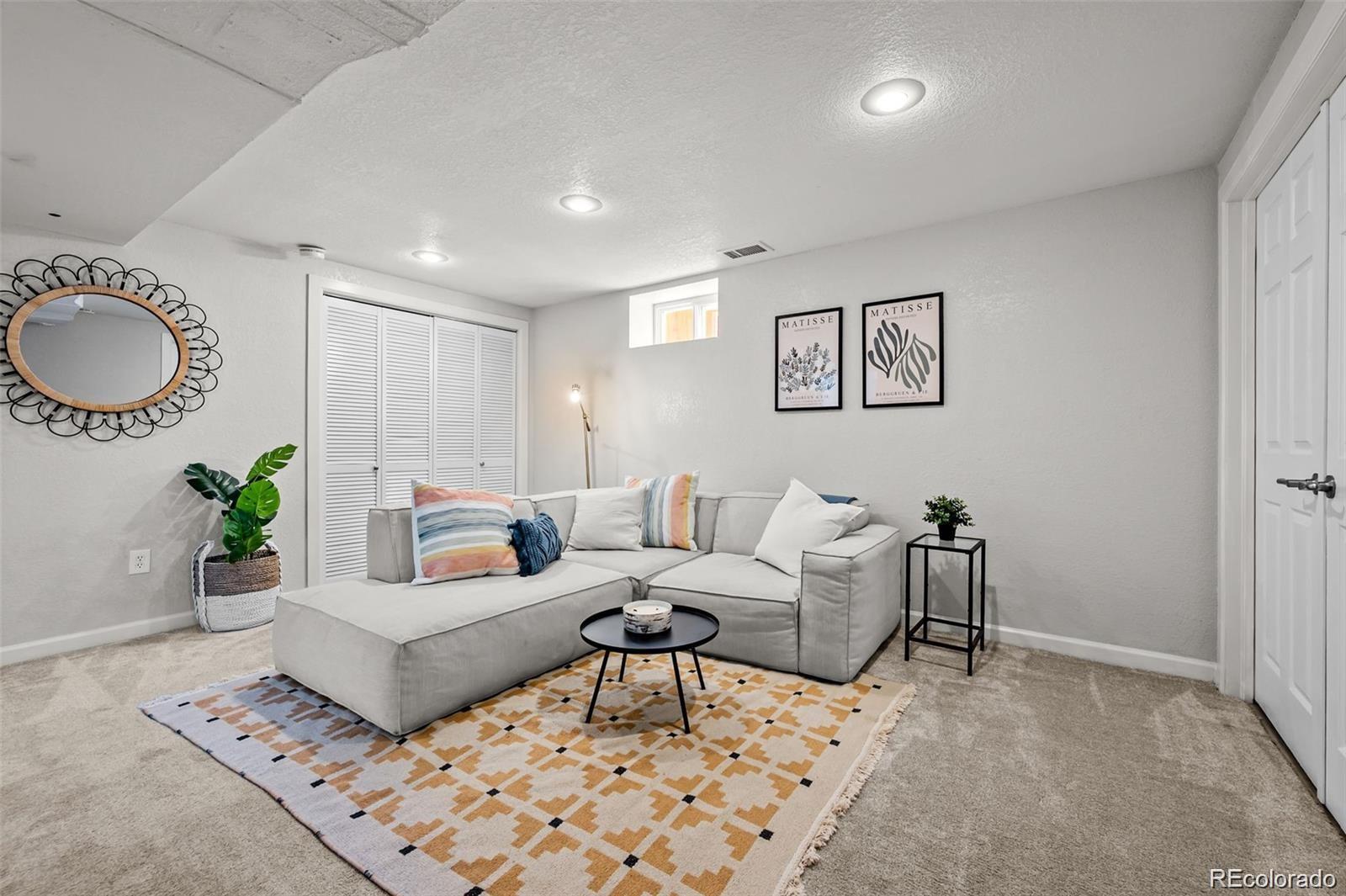 3649 N Garfield Street