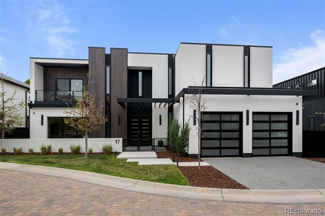 2821 E Cedar Avenue Unit: 17