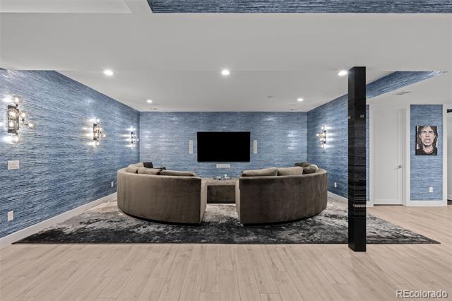 2821 E Cedar Avenue Unit: 17