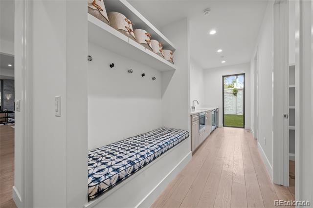 2821 E Cedar Avenue Unit: 17