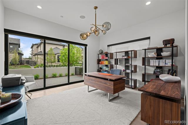 2821 E Cedar Avenue Unit: 17