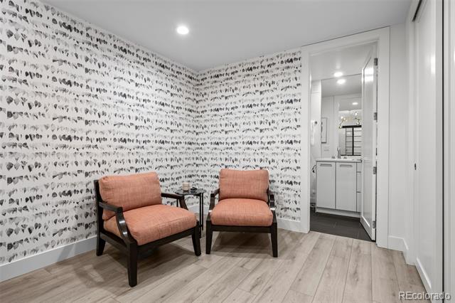 2821 E Cedar Avenue Unit: 17