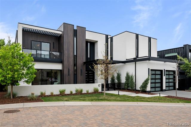 2821 E Cedar Avenue Unit: 17