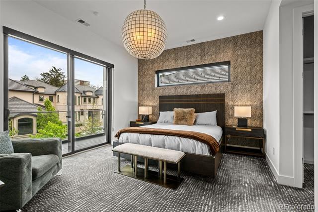 2821 E Cedar Avenue Unit: 17