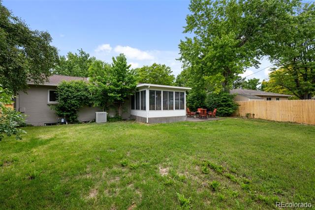 6402 Iris Court