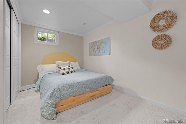 6402 Iris Court