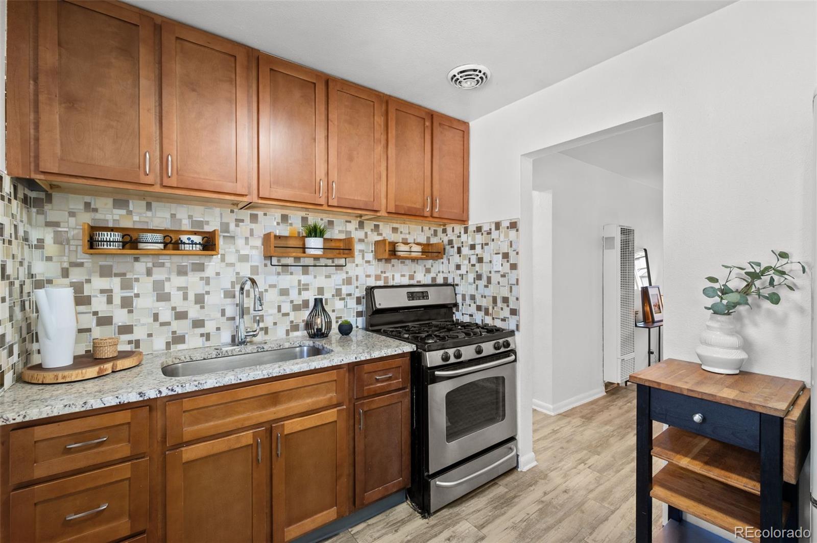 2955 N Gilpin Street