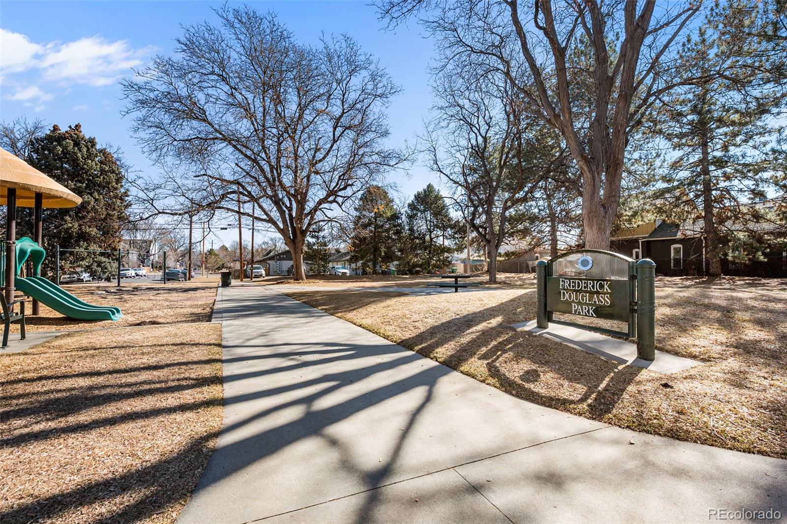 2955 N Gilpin Street