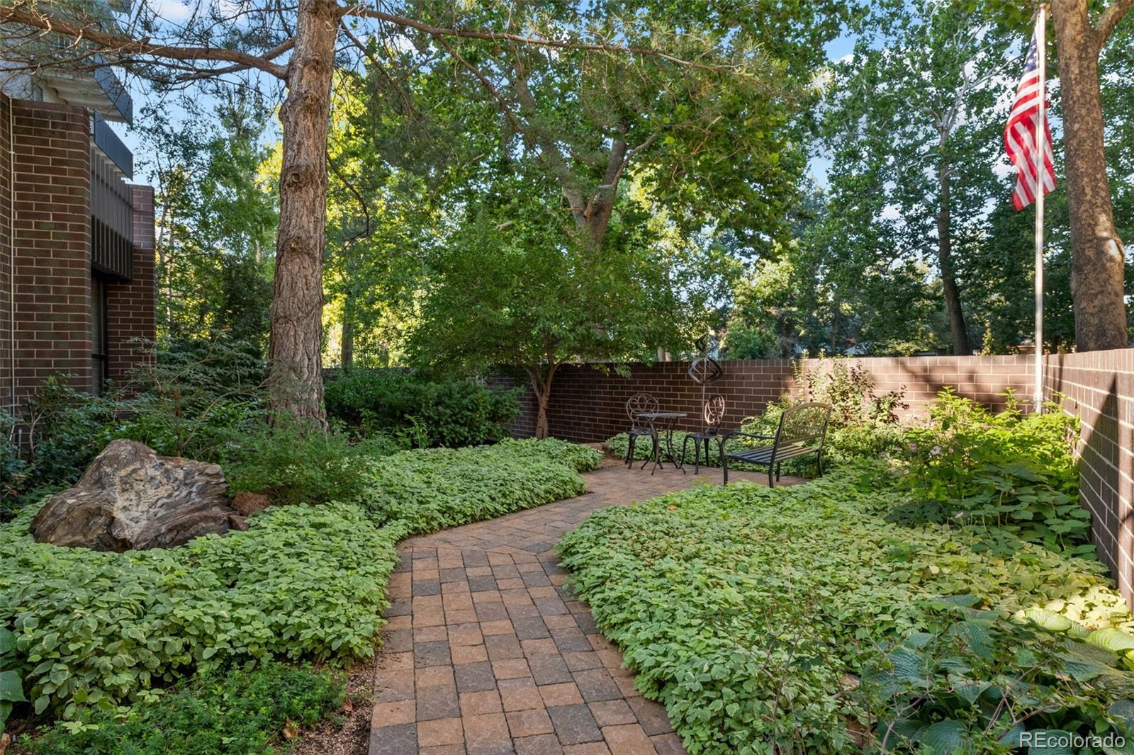 460 S Marion Parkway Unit: 1055
