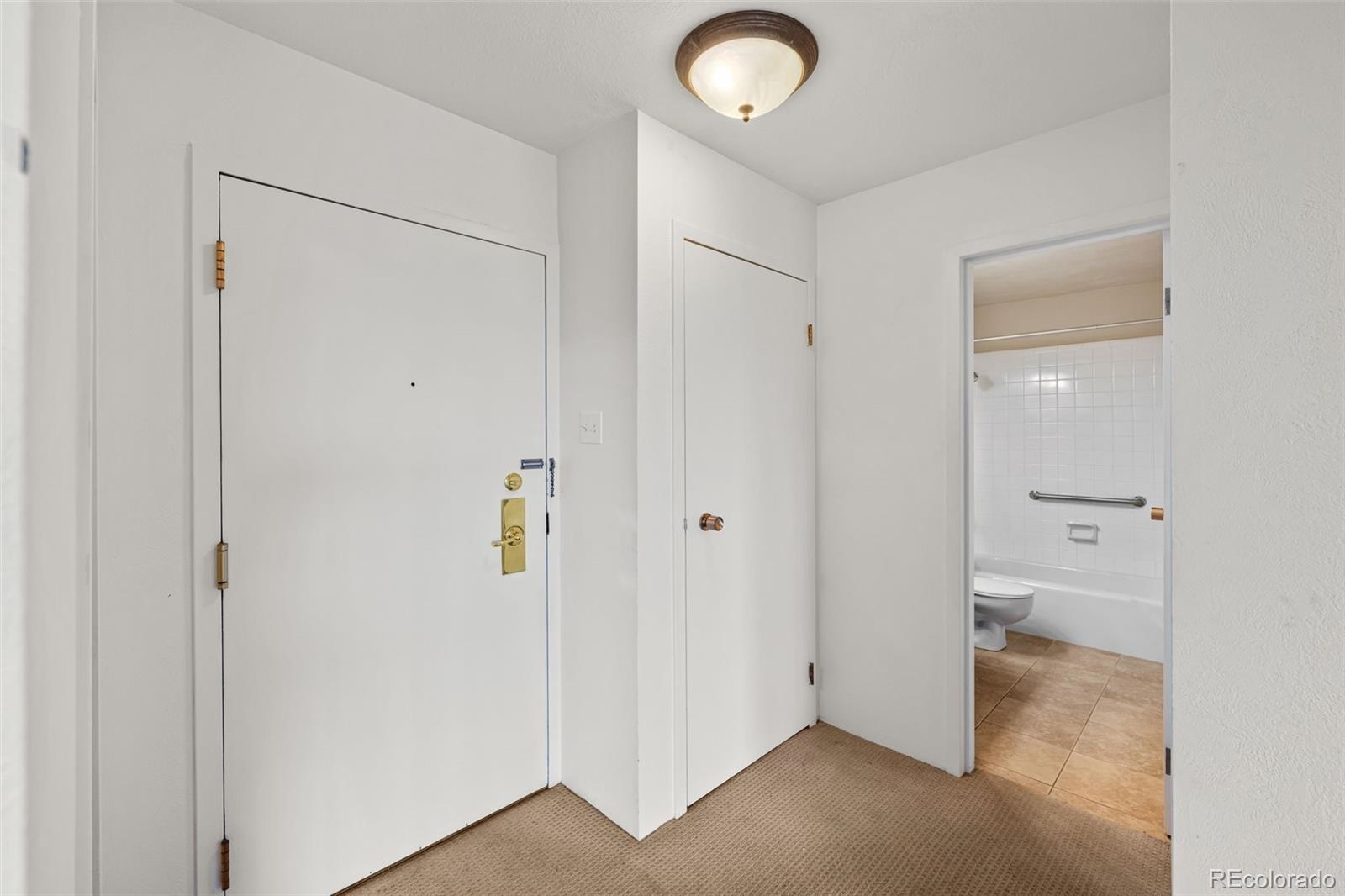 460 S Marion Parkway Unit: 1055