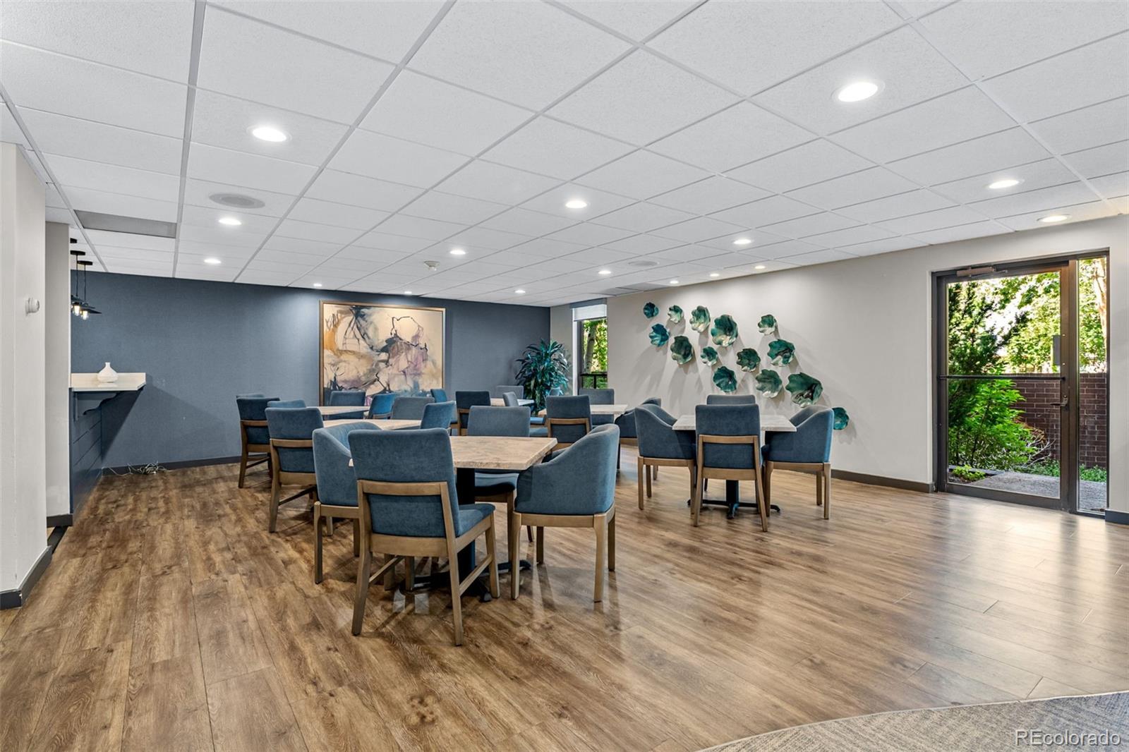 460 S Marion Parkway Unit: 1055