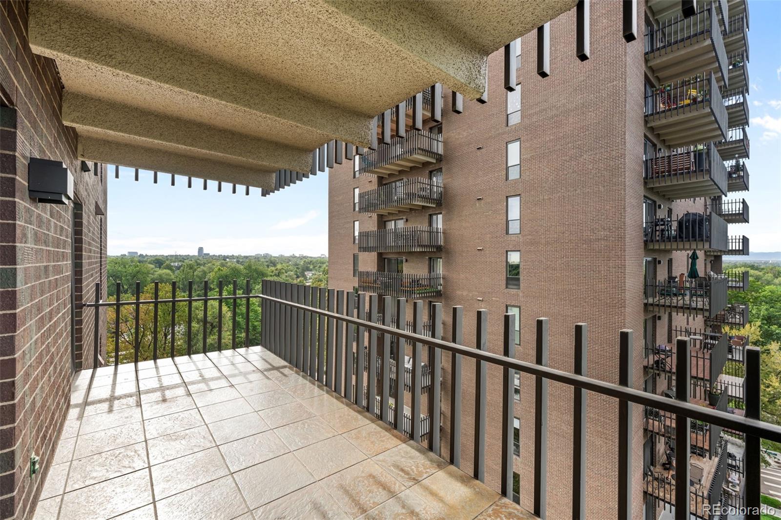 460 S Marion Parkway Unit: 1055