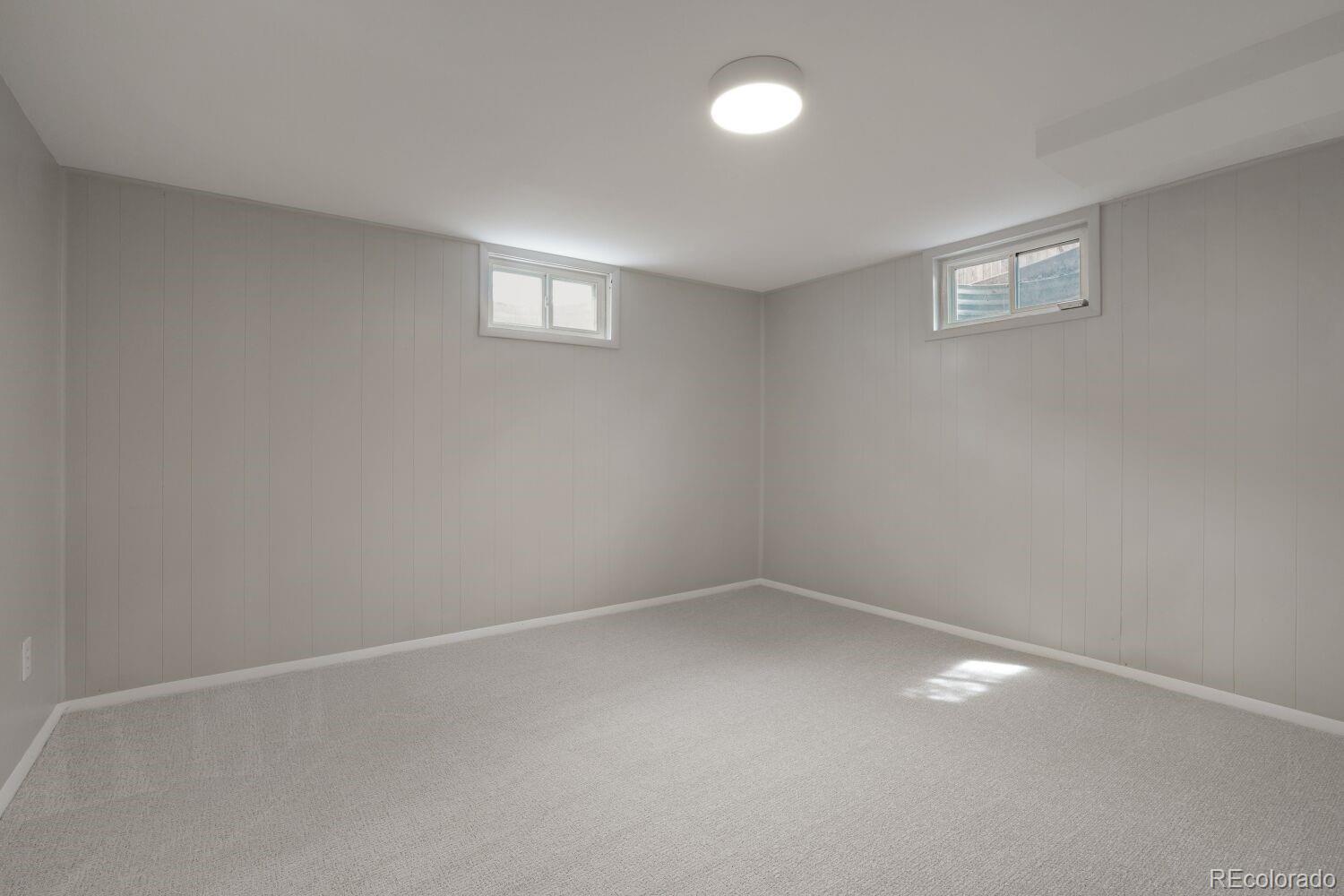 5065 S Delaware Street