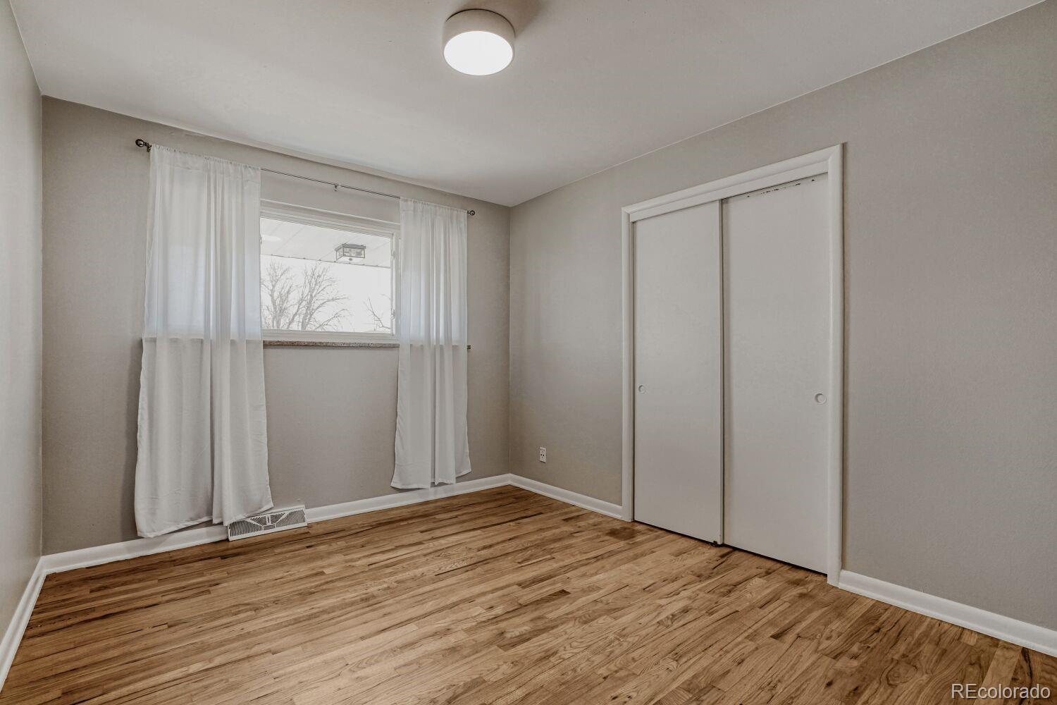 5065 S Delaware Street