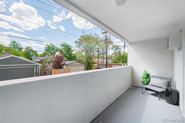 1035 N Colorado Boulevard Unit: 201