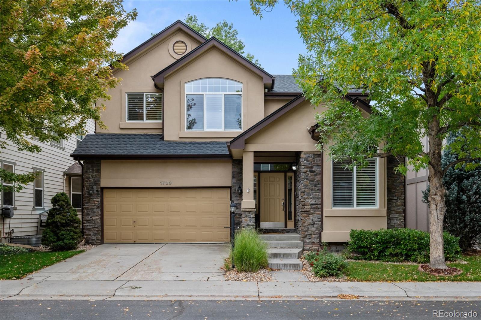 1723 S Poplar Way