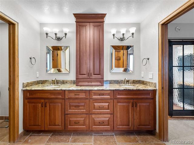 7252 S Sundown Circle
