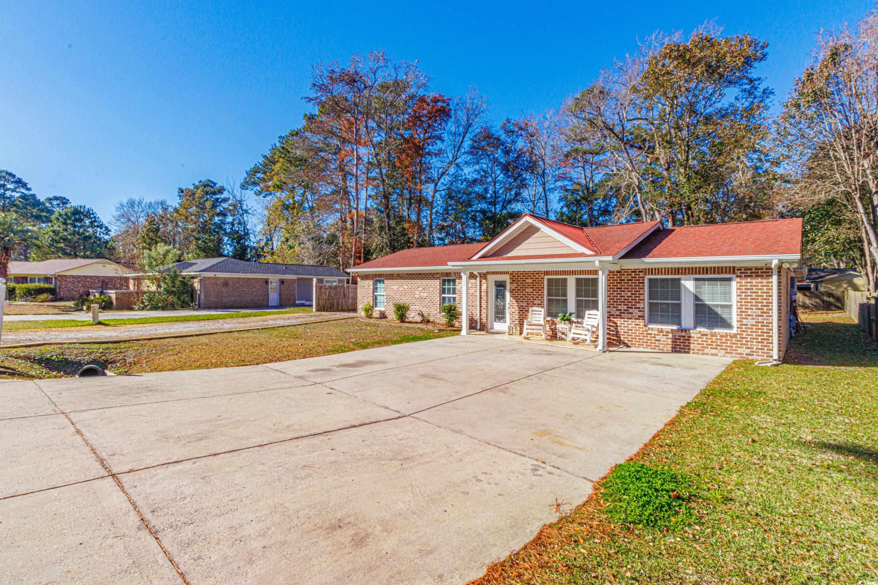 704 Gumbo Limbo Ln.