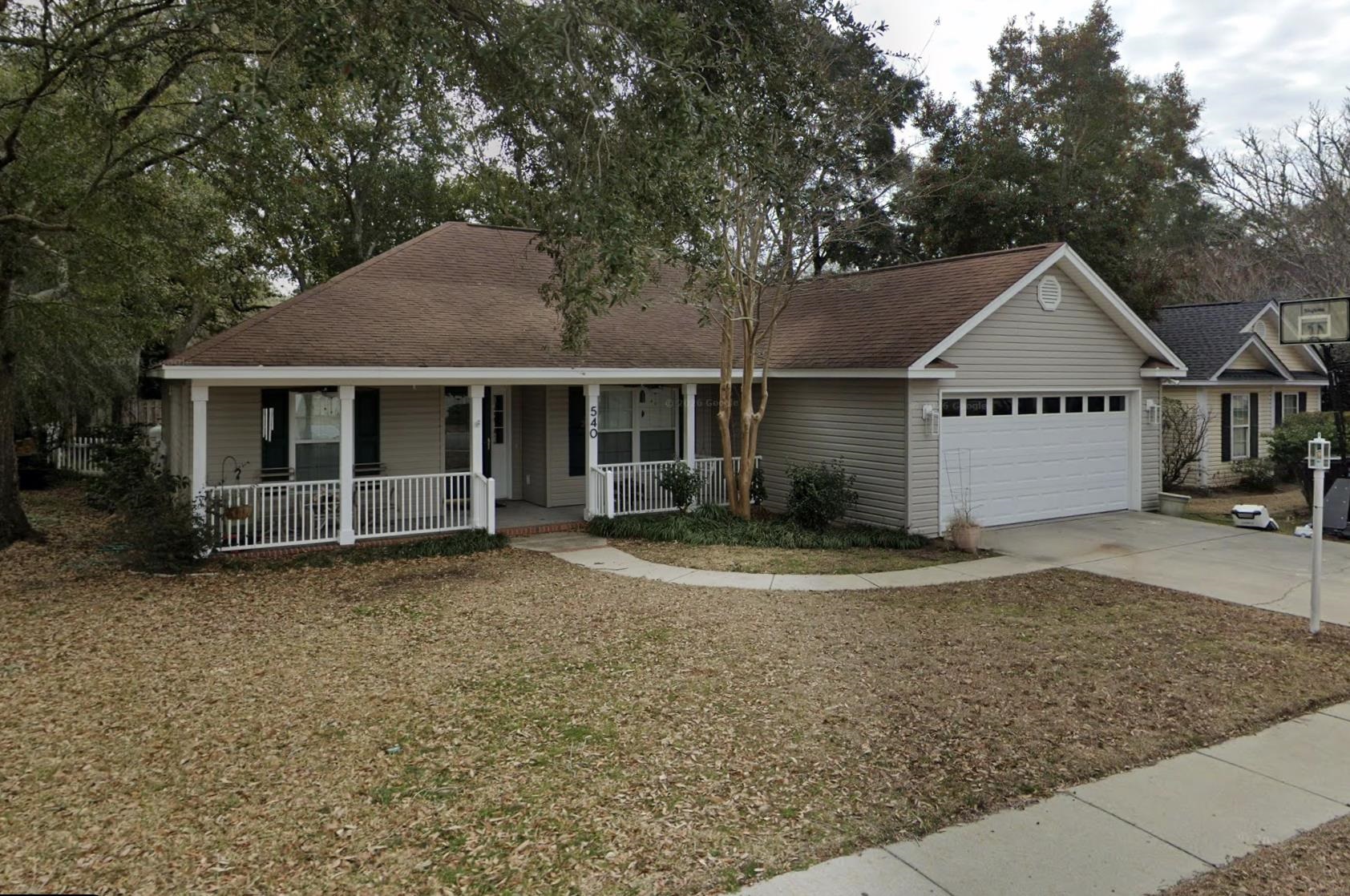 540 Waverly Loop